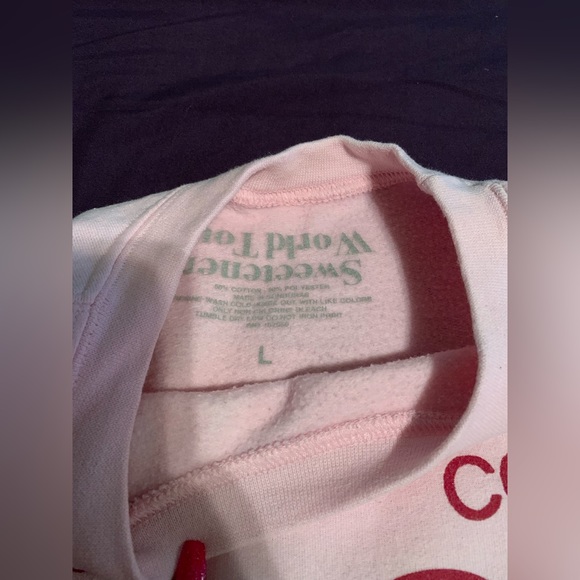 **SOLD** Ariana Grande Live in Europe crewneck Large - Picture 6 of 10